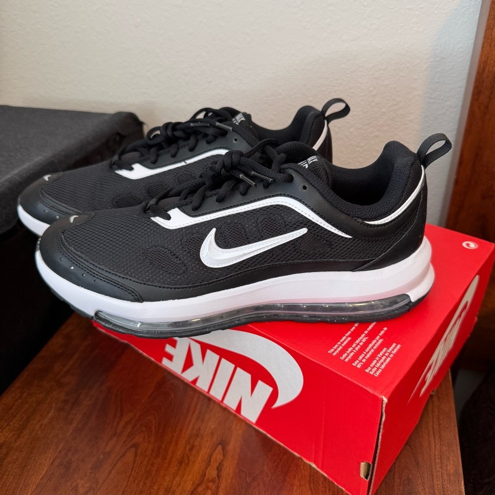 Final Sale!!! 🌺 NIKE 🌺 Nike Air Max AP